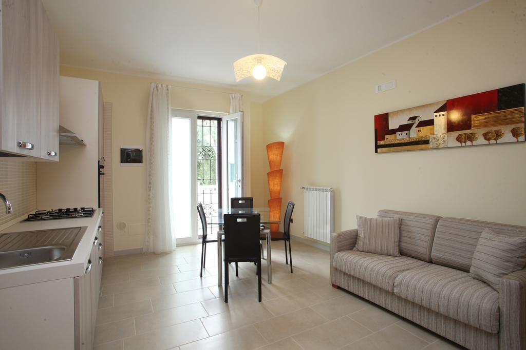 La Dimora Accommodation Bari Chambre photo